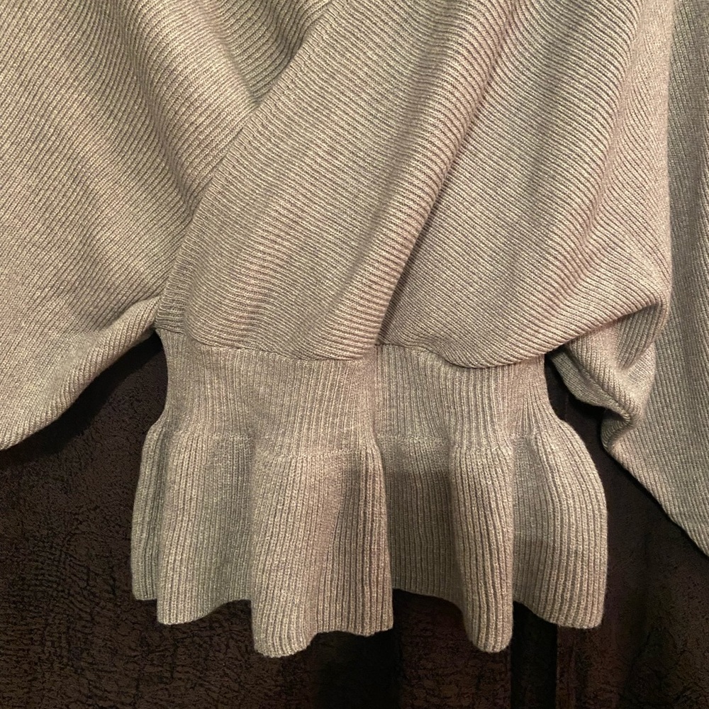Sweater - Picture 6 of 8